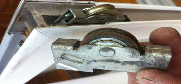 screen door roller repair in Modesto